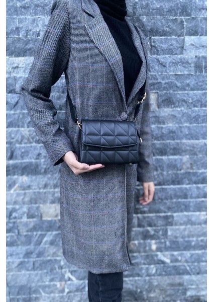 Kadın Siyah Çapraz Kapitone Çanta Capitone fırsatları