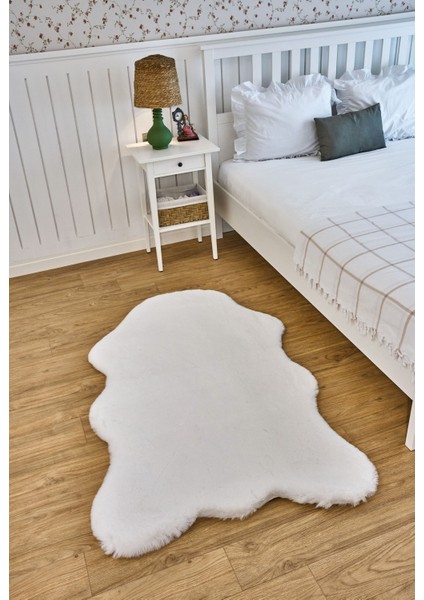 Beyaz Düz Etnik Modern Desenli Hav Vermeyen Leke Tutmayan Kolay Temizlenen Yumuşak Makine Salon Yolluk Mutfak Halı fiyatları