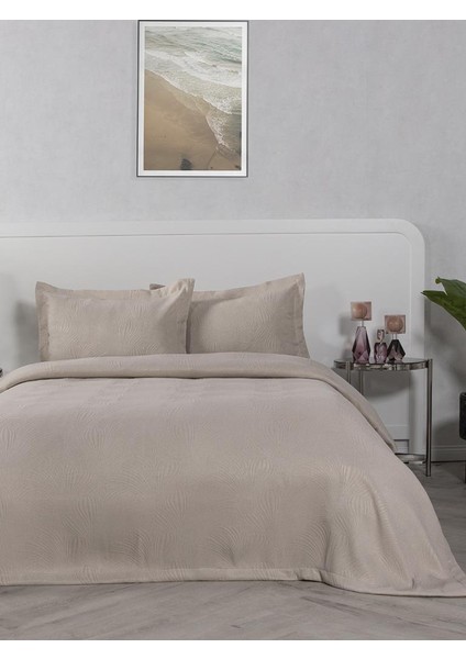 Yatak Örtüsü Alora – Pastel Renkli, Yumuşak ve Zarif Görünümlü