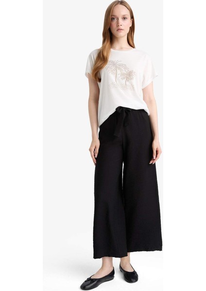 Bisiklet Yaka Taş Baskılı Kısa Kollu Tişört F9593AX25AU fiyatları