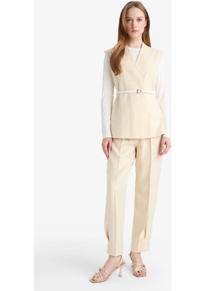 Regular Fit Kemerli Kolsuz Yelek F9350AX25AU fiyatları