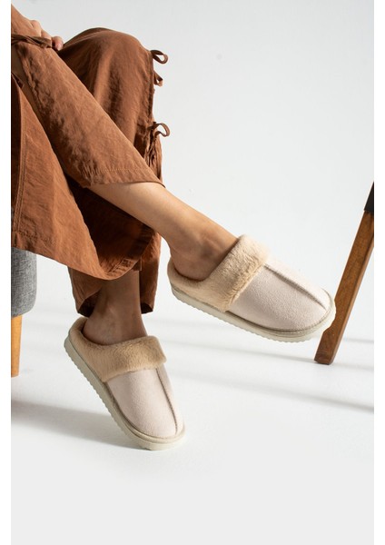 Kadın Ev Terliği Ayıcık Figürlü Peluş Ev Terliği Ses Yapmaz Taban Sıcak Şık Tasarım fiyatları