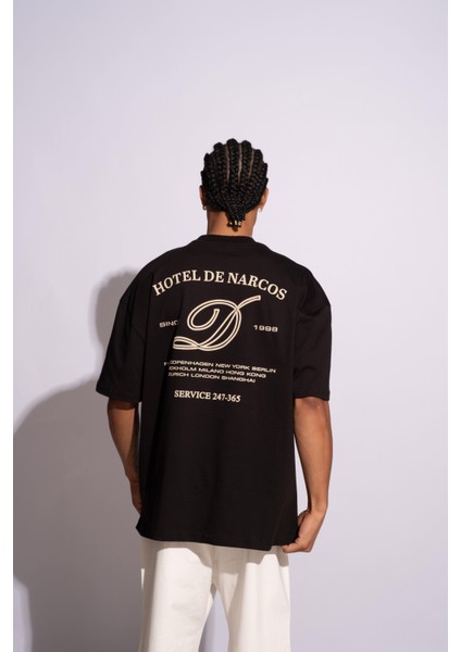 Erkek Oversize T-Shirt Hotel De Narcos Siyah indirimleri