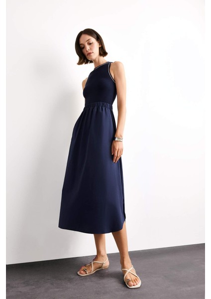 A Kesim Pamuklu Kolsuz Midi Elbise G1358AX25SM modelleri