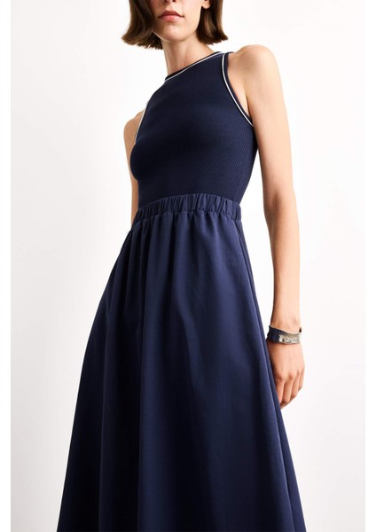 A Kesim Pamuklu Kolsuz Midi Elbise G1358AX25SM