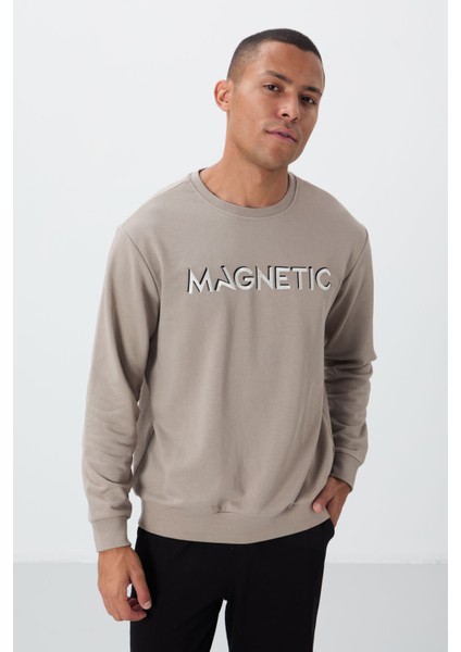 Camel Yazı Nakışlı O Yaka Rahat Form İçi Polarlı Erkek Sweatshirt - 88020
