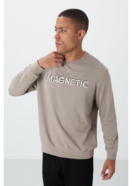 Camel Yazı Nakışlı O Yaka Rahat Form İçi Polarlı Erkek Sweatshirt - 88020 fırsatları