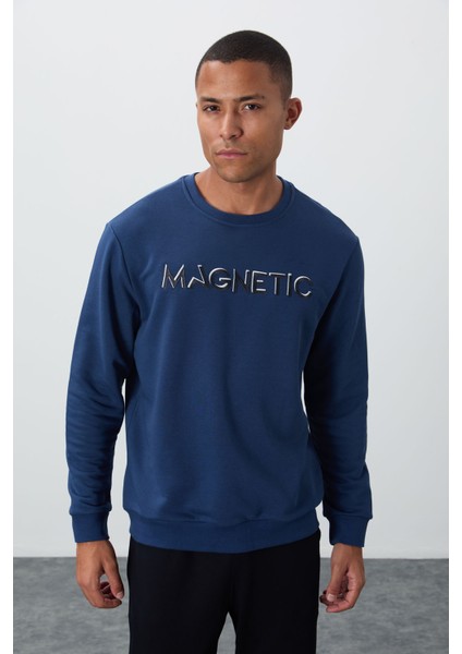 İndigo Yazı Nakışlı O Yaka Rahat Form İçi Polarlı Erkek Sweatshirt - 88020 fırsatları