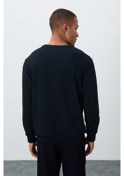 Lacivert Yazı Nakışlı O Yaka Rahat Form İçi Polarlı Erkek Sweatshirt - 88020 indirimleri