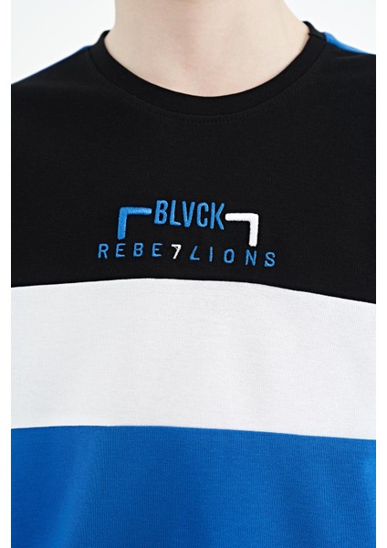 Saks Renk Geçişli Nakışlı Oversize Erkek Çocuk T-Shirt - 11159 fırsatları