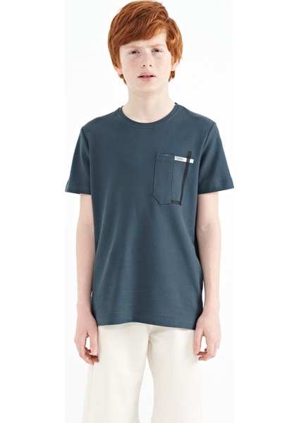 Orman Yeşili Cep Detaylı O Yaka Standart Kalıp Erkek Çocuk T-Shirt - 11120