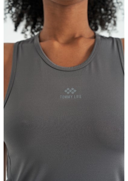 Koyu Gri Yırtmaç Detaylı O Yaka Sıfır Kollu Standart Kalıp Kadın Spor Atlet - 97256 fırsatları