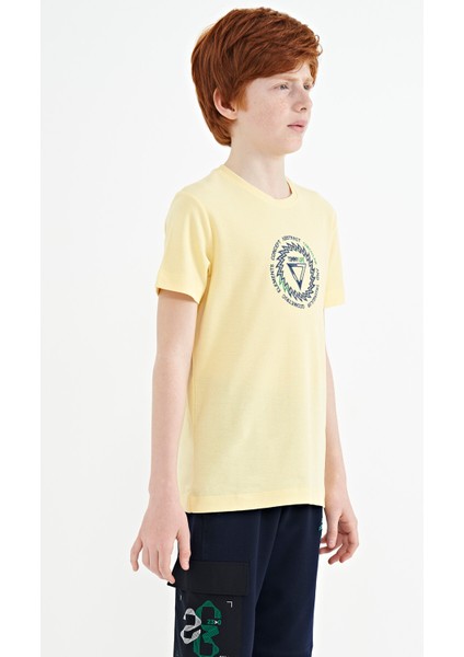Sarı Nakış İşleme Detaylı O Yaka Standart Kalıp Erkek Çocuk T-Shirt - 11115 indirimleri