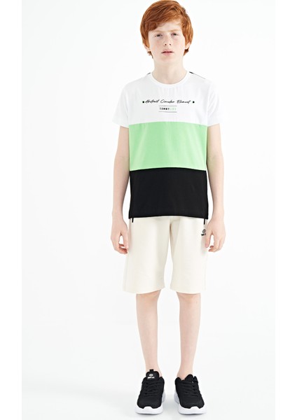 Siyah Renk Bloklu O Yaka Baskı Detaylı Standart Kalıp Erkek Çocuk T-Shirt - 11135 fiyatları