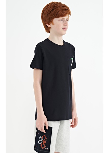 Lacivert Cep Detaylı O Yaka Standart Kalıp Erkek Çocuk T-Shirt - 11120 fırsatları