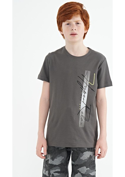 Koyu Gri Yazı Baskılı O Yaka Standart Kalıp Erkek Çocuk T-Shirt - 11119