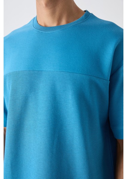 Petrol Mavi Pamuklu Kalın Yüzeyi Dokulu Oversize Fit Basic Erkek T-Shirt - 88340 indirimleri