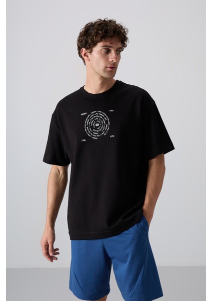 Siyah - Beyaz Pamuklu Kalın Yumuşak Dokulu Oversize Fit Baskılı Erkek T-Shirt - 88324 fırsatları