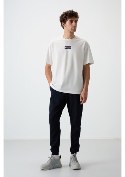 Lacivert Pamuklu Yumuşak Dokulu Comfort Fit Nakışlı Erkek Jogger - 82123 fiyatları