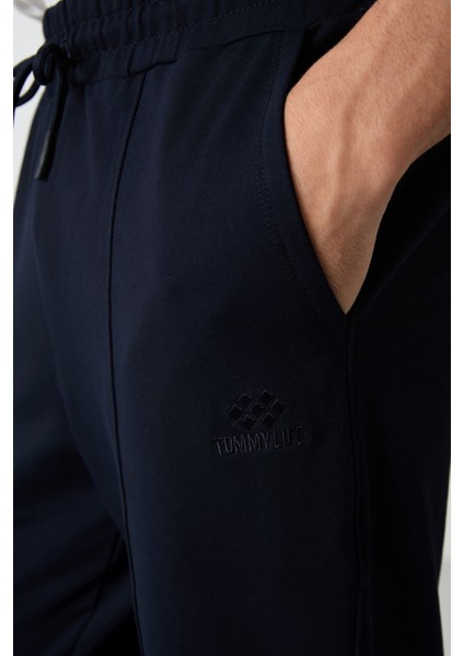 Lacivert Pamuklu Yumuşak Dokulu Comfort Fit Nakışlı Erkek Jogger - 82123 modelleri
