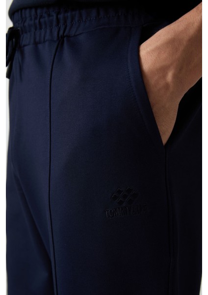 İndigo Pamuklu Yumuşak Dokulu Comfort Fit Nakışlı Erkek Jogger - 82123 fırsatları
