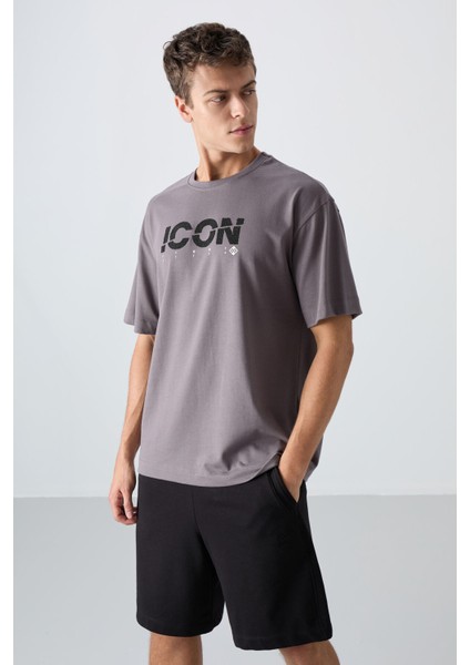 Koyu Gri Pamuklu Kalın Yumuşak Dokulu Oversize Fit Baskılı Erkek T-Shirt - 88331 fırsatları