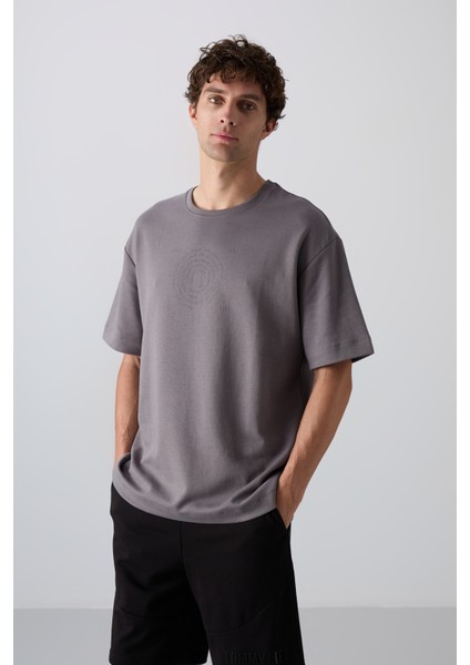 Koyu Gri Pamuklu Kalın Yumuşak Dokulu Oversize Fit Baskılı Erkek T-Shirt - 88324 modelleri