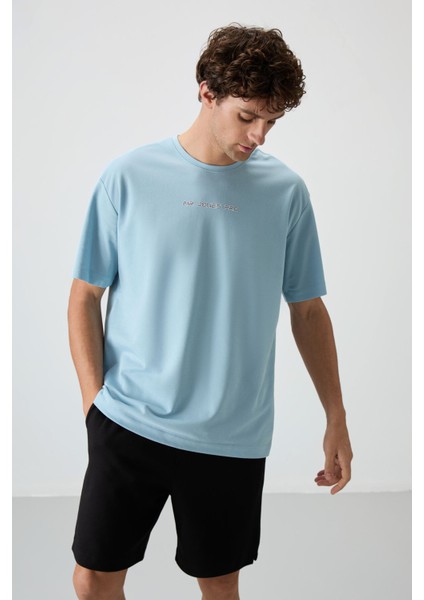 Açık Mavi Pamuklu Kalın Yüzeyi Dokulu Oversize Fit Baskılı Erkek T-Shirt - 88364