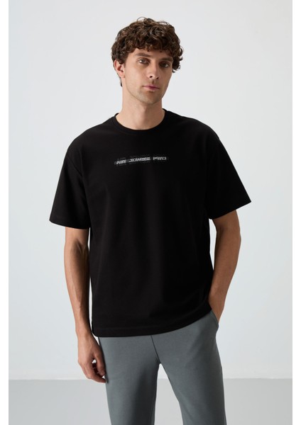 Siyah Pamuklu Kalın Yüzeyi Dokulu Oversize Fit Baskılı Erkek T-Shirt - 88365