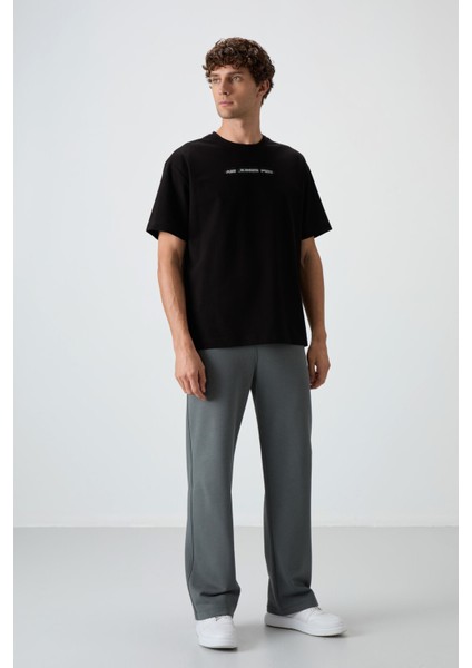 Siyah Pamuklu Kalın Yüzeyi Dokulu Oversize Fit Baskılı Erkek T-Shirt - 88365 fiyatları