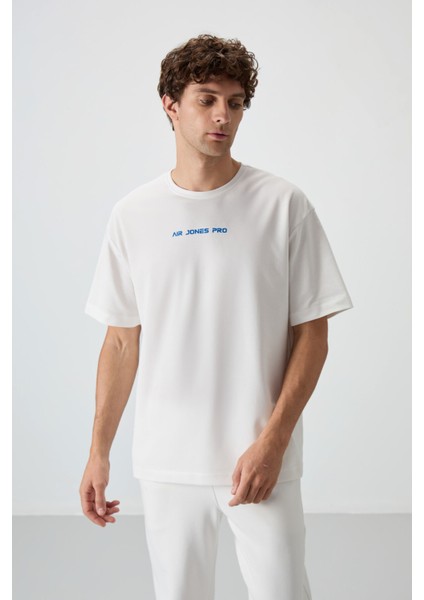 Ekru Pamuklu Kalın Yüzeyi Dokulu Oversize Fit Baskılı Erkek T-Shirt - 88364