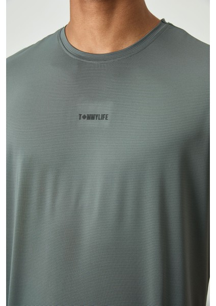 Haki Polyester Nefes Alan Dokulu İnce Esnek Standart Fit Erkek Performans T-Shirt - 88384 modelleri