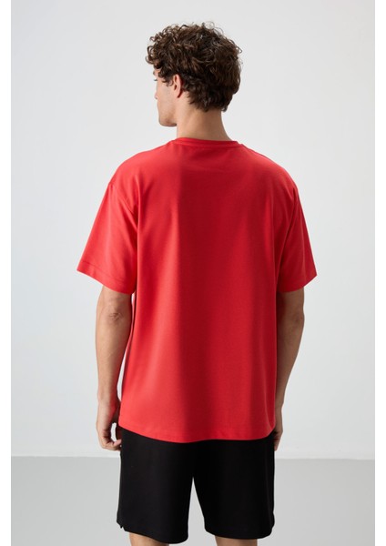 Fiesta Pamuklu Kalın Yüzeyi Dokulu Oversize Fit Baskılı Erkek T-Shirt - 88364 indirimleri