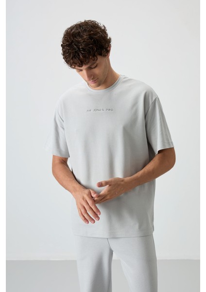 Taş Pamuklu Kalın Yüzeyi Dokulu Oversize Fit Baskılı Erkek T-Shirt - 88364 fırsatları
