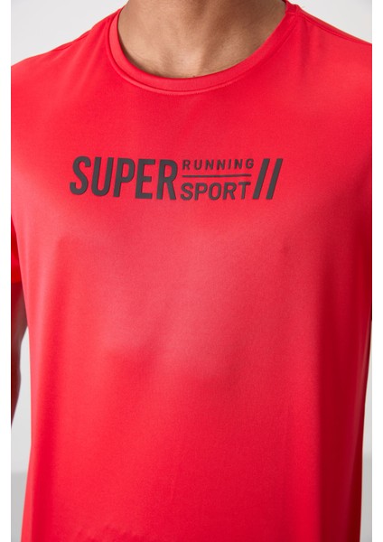 Kırmızı Polyester Nefes Alan Dokulu İnce Esnek Standart Fit Erkek Performans T-Shirt - 88385 modelleri