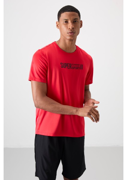 Kırmızı Polyester Nefes Alan Dokulu İnce Esnek Standart Fit Erkek Performans T-Shirt - 88385 fırsatları