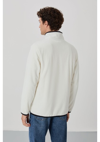 Ekru Yazı Nakışlı Dik Yaka Fermuarlı Standart Kalıp Erkek Sweatshirt Polar - 87992 indirimleri