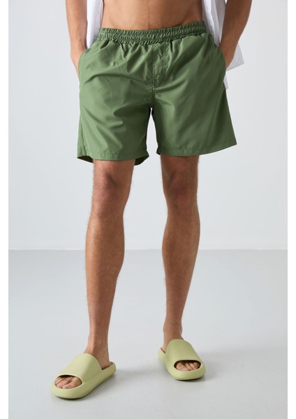 Haki Hızlı Kuruyan Standart Fit Erkek Deniz Şortu - 81237 fırsatları