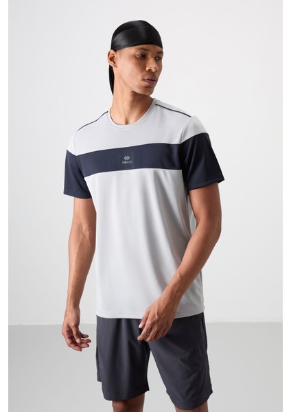 Gri Polyester Nefes Alan Dokulu İnce Esnek Standart Fit Erkek Performans T-Shirt - 88396