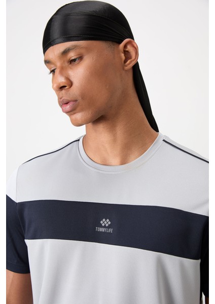 Gri Polyester Nefes Alan Dokulu İnce Esnek Standart Fit Erkek Performans T-Shirt - 88396 fiyatları