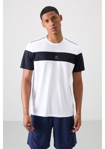 Beyaz Polyester Nefes Alan Dokulu İnce Esnek Standart Fit Erkek Performans T-Shirt - 88396