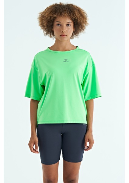Neon Yeşil O Yaka Baskı Detaylı Oversize Kısa Kol Kadın T-Shirt - 97263 fiyatları