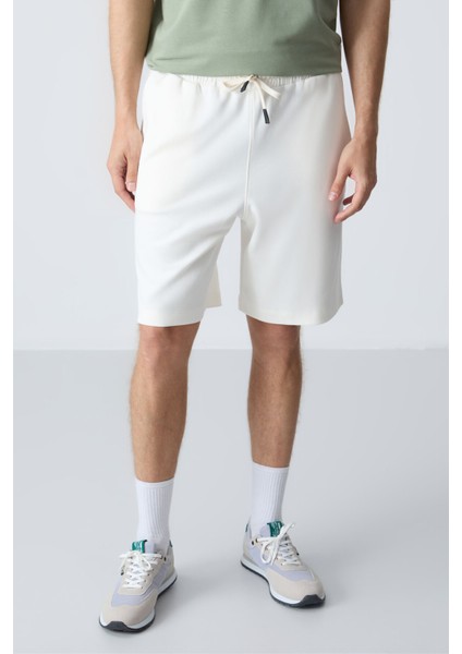 Ekru Pamuklu Kalın Yumuşak Dokulu Standart Fit Basic Erkek Şort - 81275