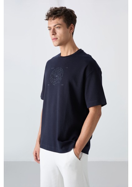 Lacivert Pamuklu Kalın Yumuşak Dokulu Oversize Fit Baskılı Erkek T-Shirt - 88324 fırsatları