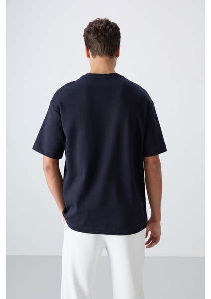 Lacivert Pamuklu Kalın Yumuşak Dokulu Oversize Fit Baskılı Erkek T-Shirt - 88324 indirimleri
