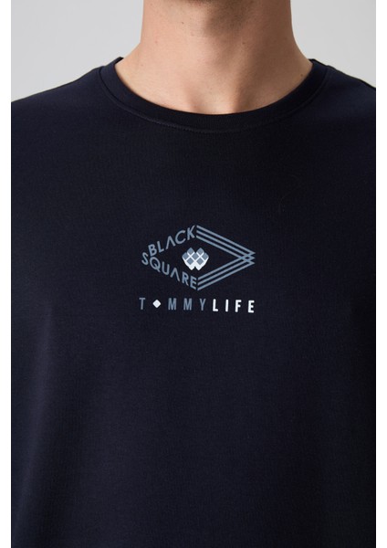 Lacivert Pamuklu Kalın Yumuşak Dokulu Oversize Fit Baskılı Erkek T-Shirt - 88325 fırsatları