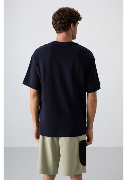 Lacivert Pamuklu Kalın Yumuşak Dokulu Oversize Fit Baskılı Erkek T-Shirt - 88322 indirimleri