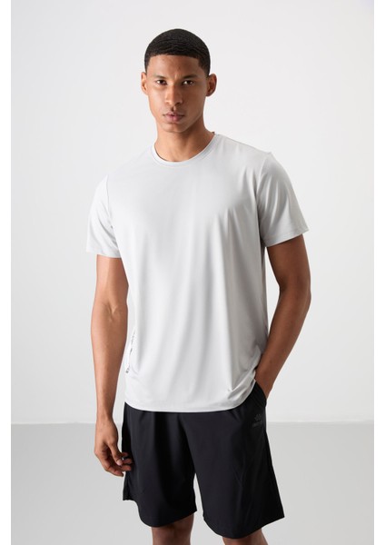 Taş Polyester Nefes Alan Dokulu İnce Esnek Standart Fit Erkek Performans T-Shirt - 88388 fırsatları