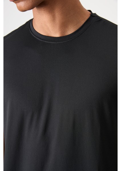 Siyah Polyester Nefes Alan Dokulu İnce Esnek Standart Fit Erkek Performans T-Shirt - 88388 modelleri