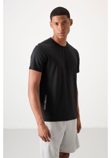 Siyah Polyester Nefes Alan Dokulu İnce Esnek Standart Fit Erkek Performans T-Shirt - 88388 fırsatları